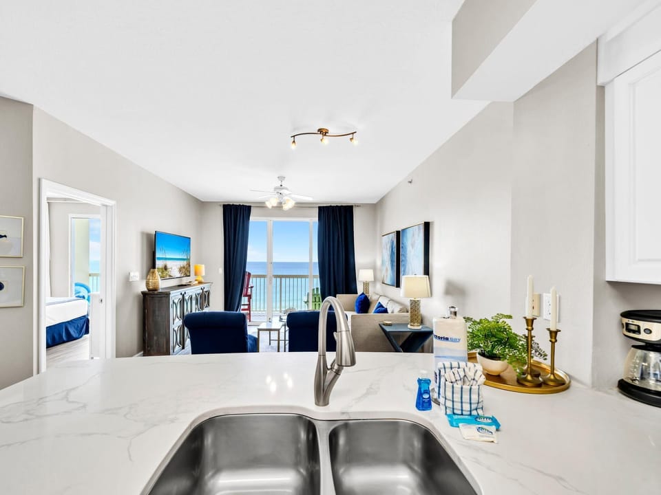 Condo, Multiple Beds (Celadon 405) | Interior