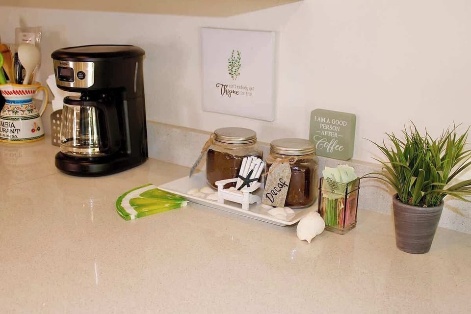 Coffee Station – Complimentary Coffee & Tea