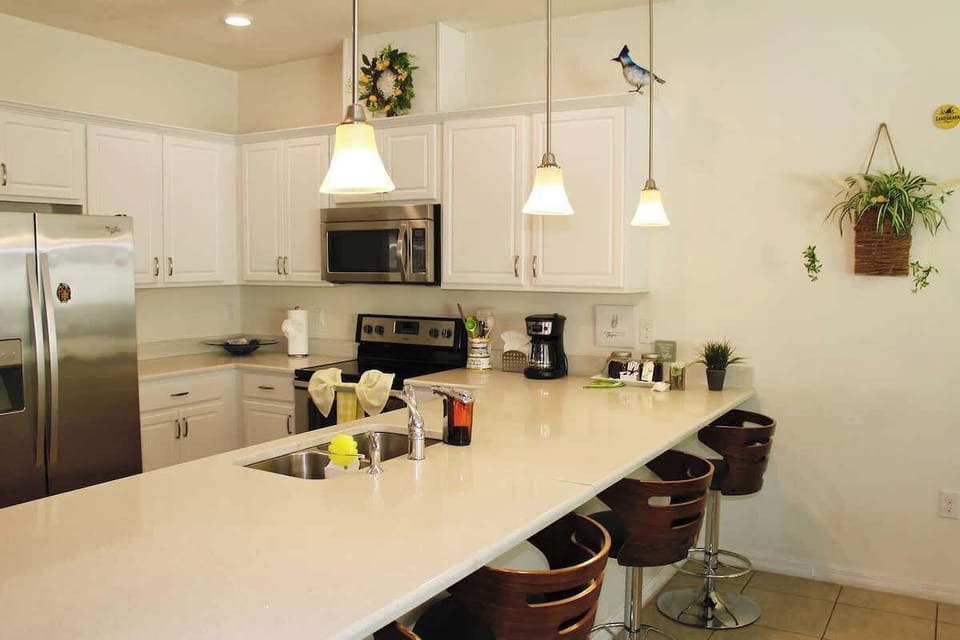 Bright Kitchen – Everything You Need