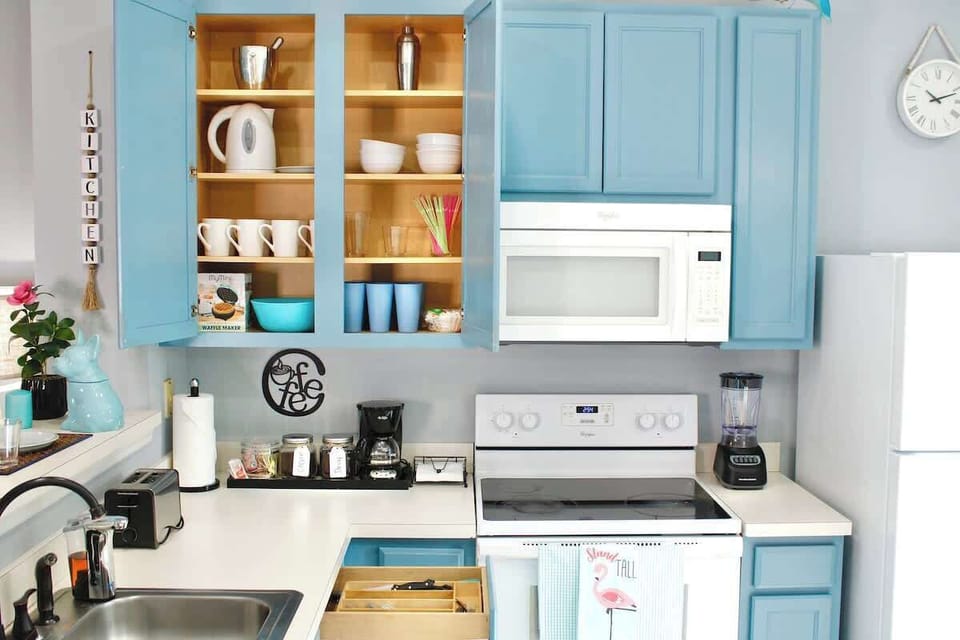Bright Kitchen – Everything You Need