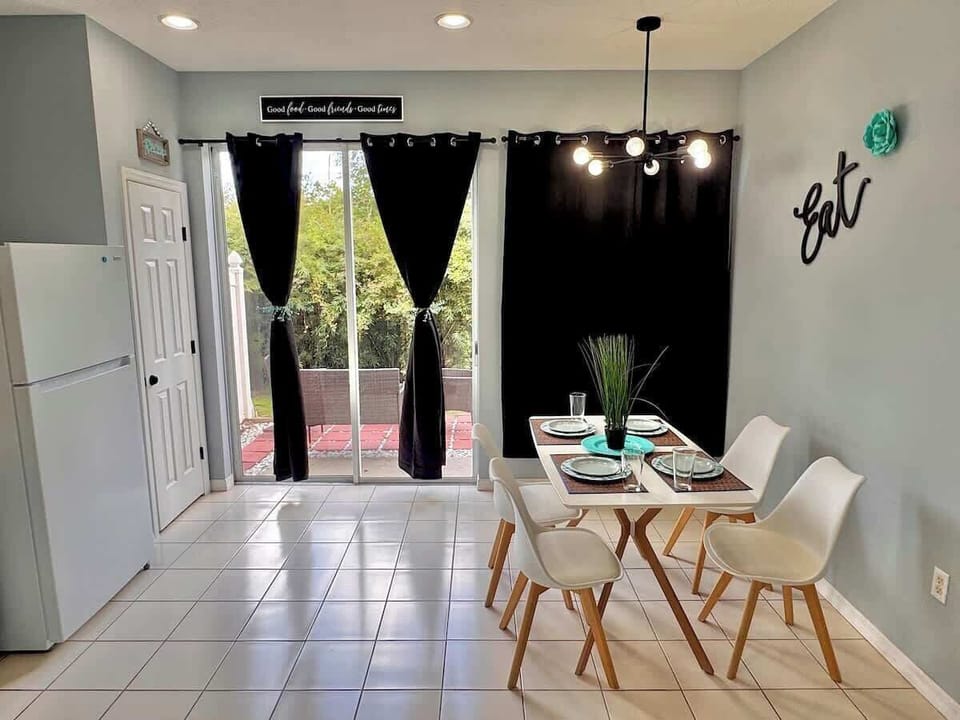 Dining Room – Perfect for Family Meals