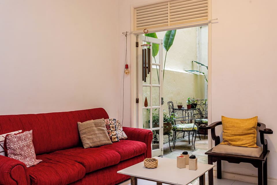 Basic Apartment | Living area