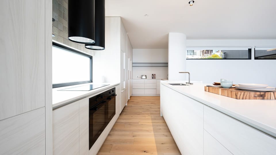 fully equipped kitchen with butlers pantry 