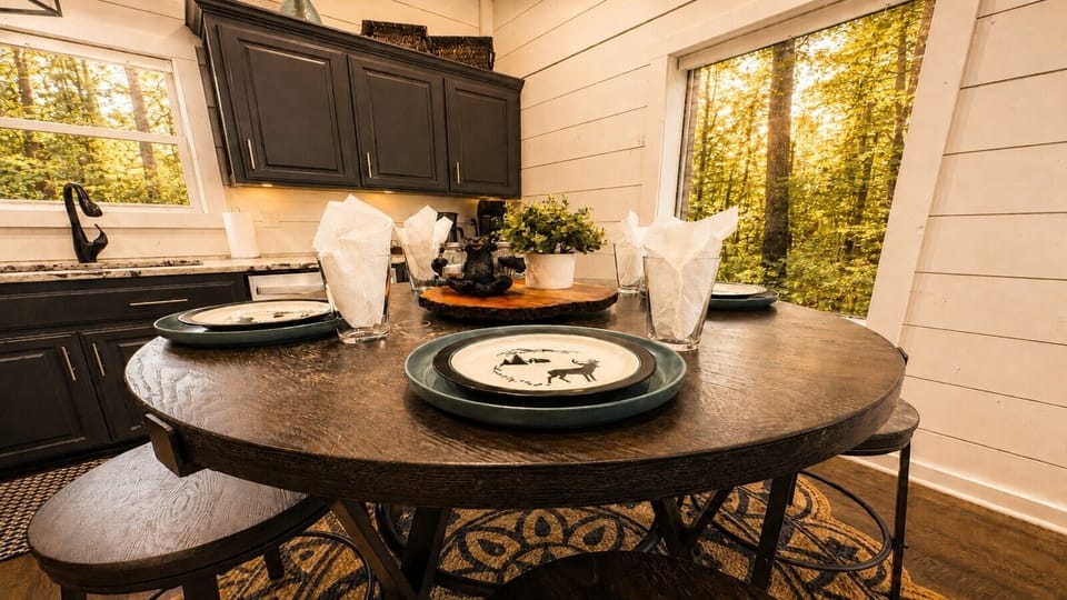 Rustic Cabin Dining Space Perfect for Family Meals