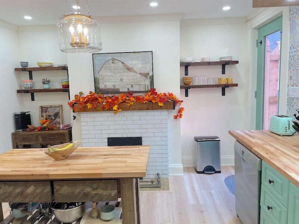 Superior Apartment, Patio, Garden View | Private kitchen