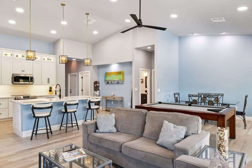 6-web-or-mls-1303-e-campbell-ave