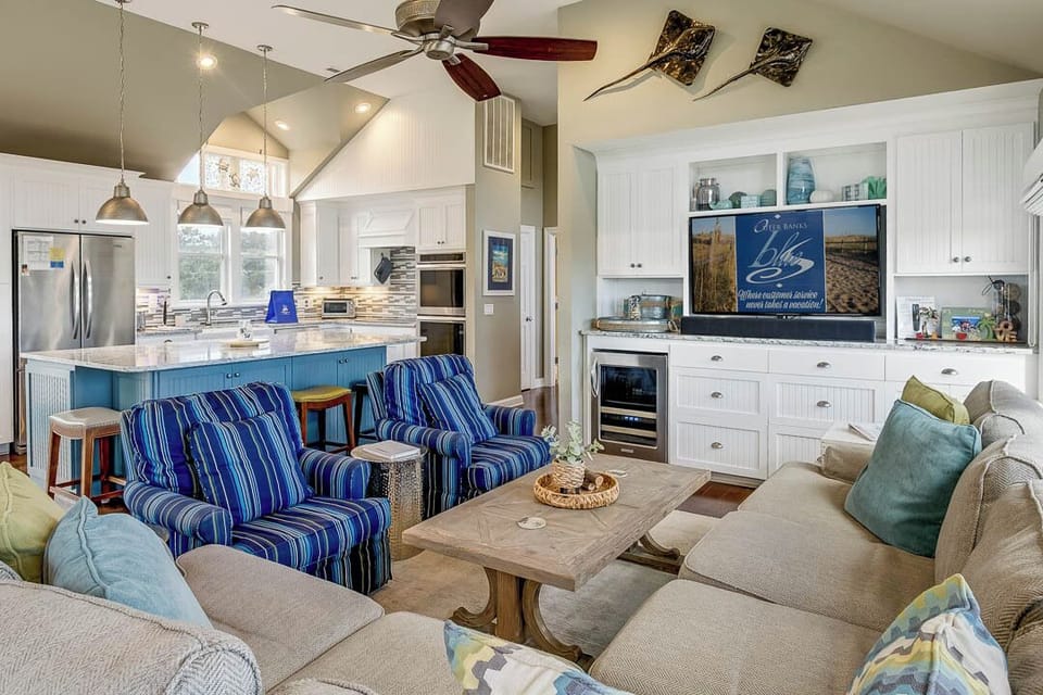 Top-Level Living Room with Deck Access