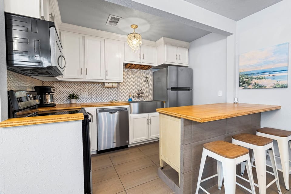 Modern Kitchen with Appliances