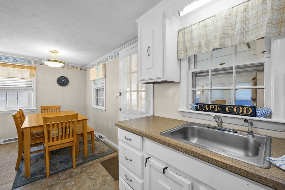 Kitchen and dining area