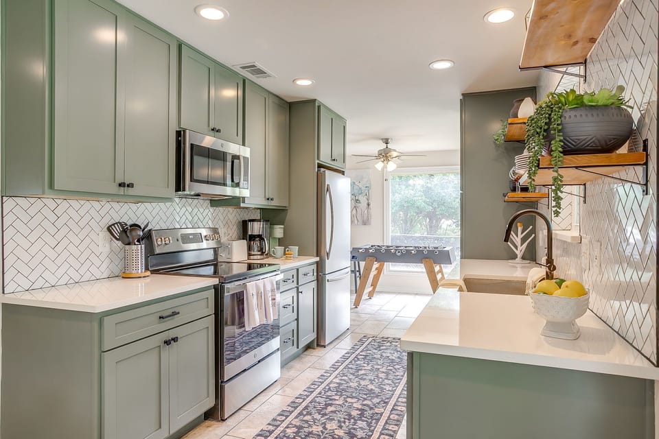 From morning coffee to family dinners, everything you need is right here.