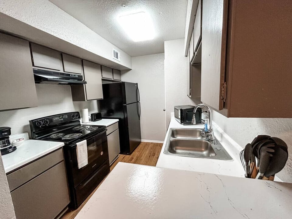 Fully equipped kitchen for your meals.