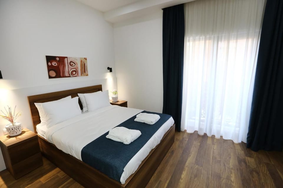 Single Room, Balcony | Iron/ironing board, free WiFi
