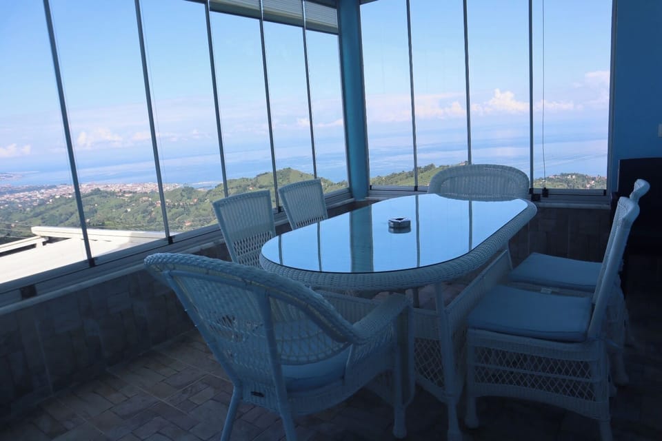 Comfort Chalet, Mountain View | Balcony