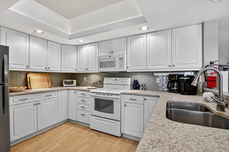 Indoors, Kitchen, Appliance, Refrigerator, Microwave
