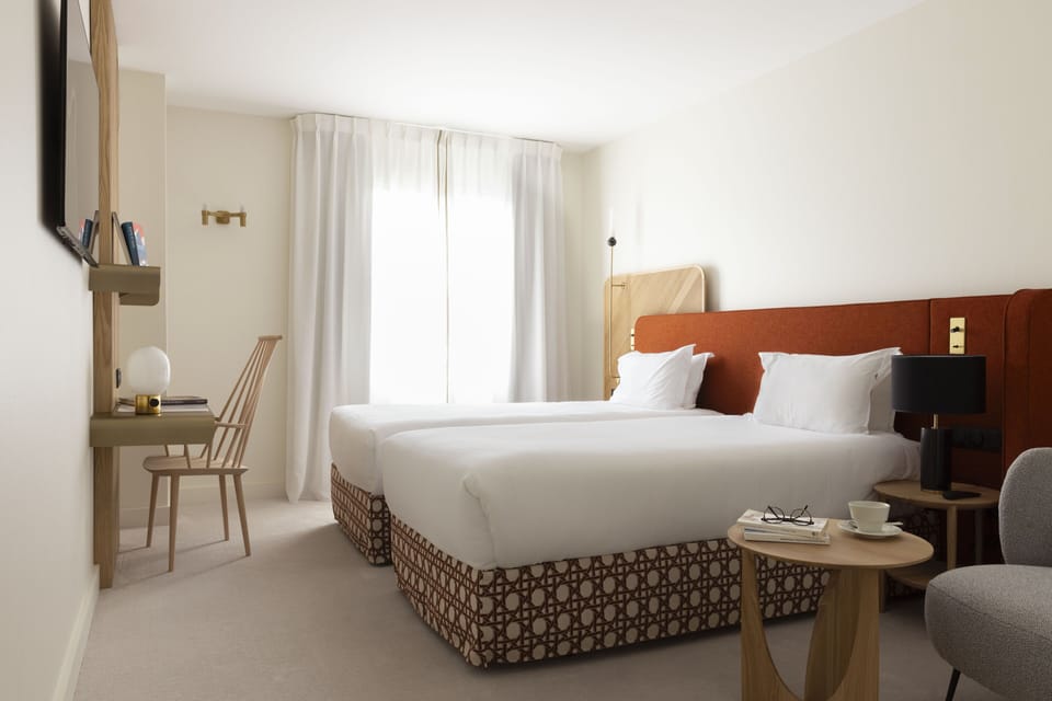 Twin Room | Premium bedding, minibar, in-room safe, desk