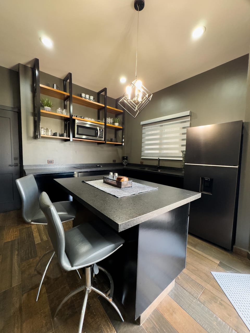 Kitchen bar