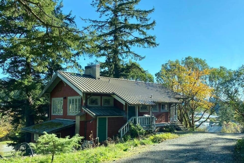 *Updated photos to come.  Victory Hill House. 