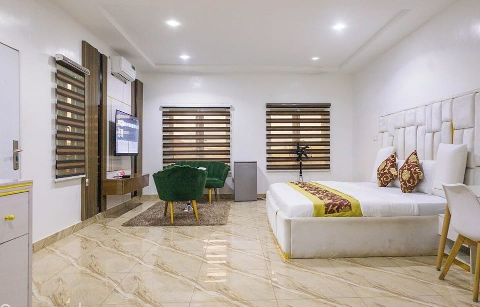 Superior Double Room, Balcony, Hill View | Iron/ironing board, free WiFi