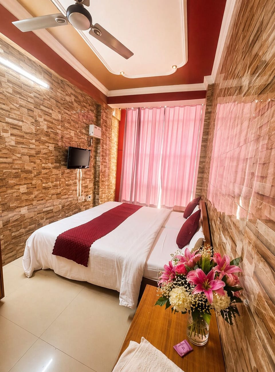 Classic Double Room, Multiple Beds, Air conditioning | Hypo-allergenic bedding, desk, soundproofing, free WiFi