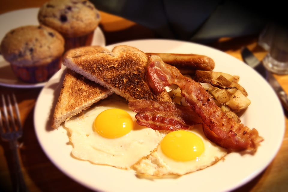 Free daily cooked-to-order breakfast