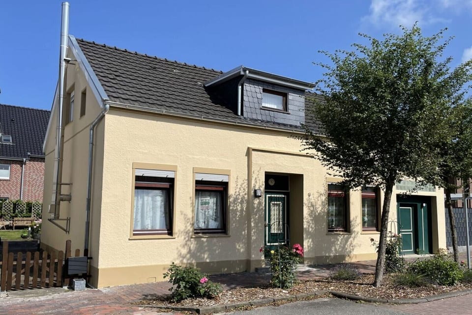 Holiday Home Exterior [summer]