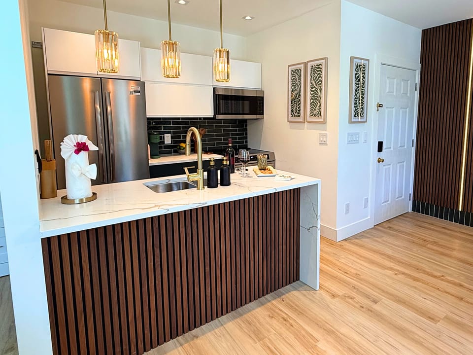 Fully stocked kitchen if you decide to cook while on vacation