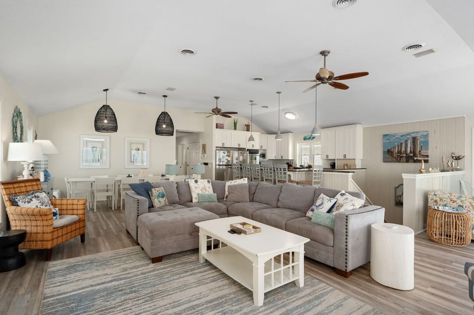 35-web-or-mls-9319-SOOI-TL-Living-V10