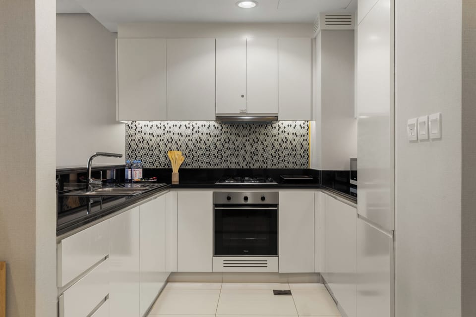 Superior Apartment, City View | Private kitchen
