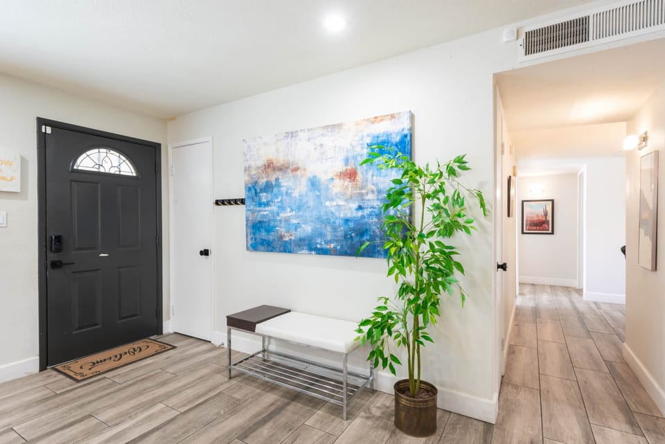 House | 4 bedrooms, high-speed internet