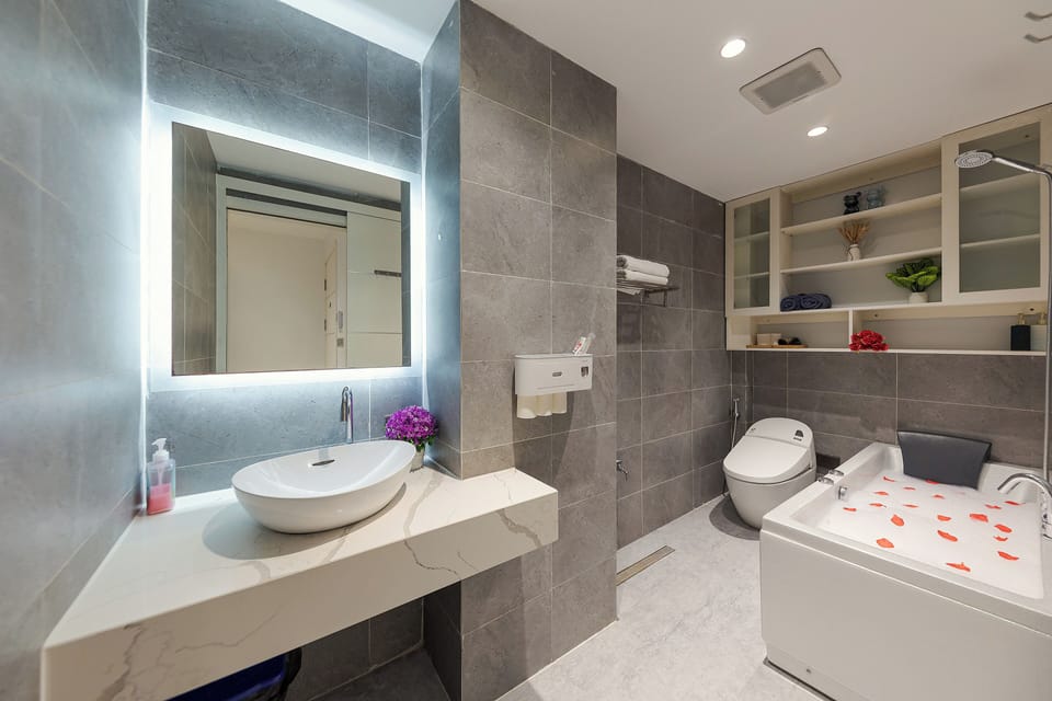 Room, City View | Bathroom | Slippers, bidet