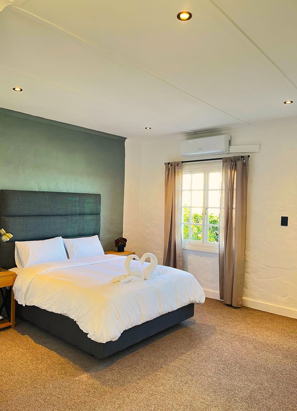 Comfort Double Room, Balcony, Bay View | Individually decorated, individually furnished, laptop workspace