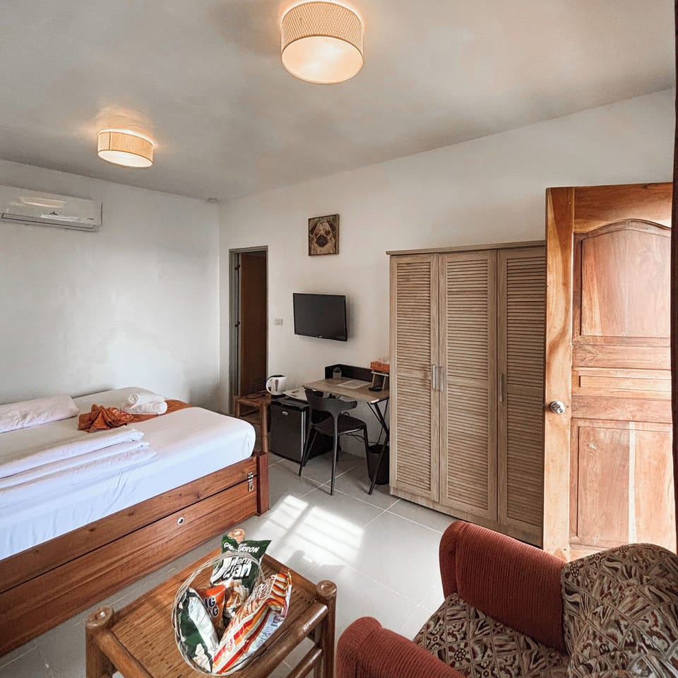 Double Room, Balcony, Sea View | Free WiFi