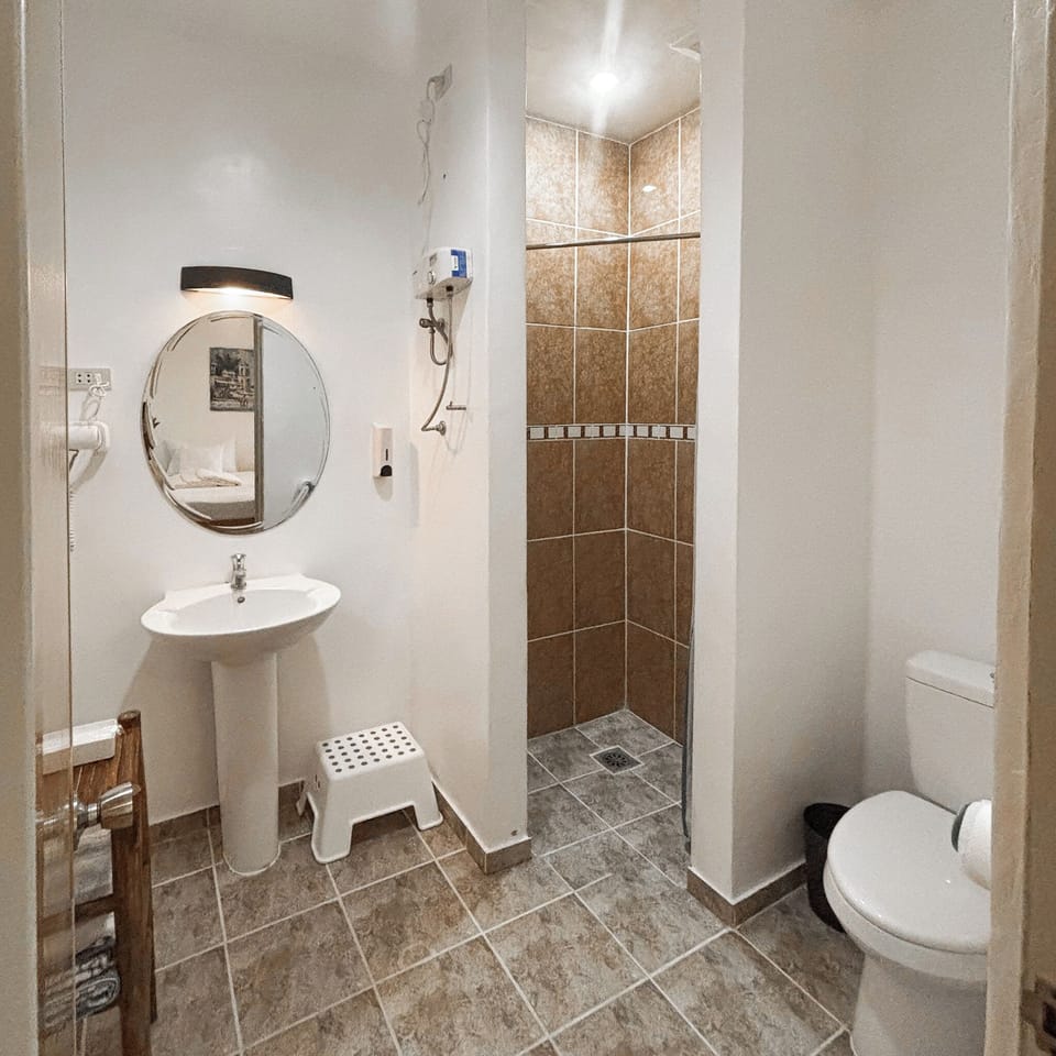 Double Room, Balcony, Sea View | Bathroom