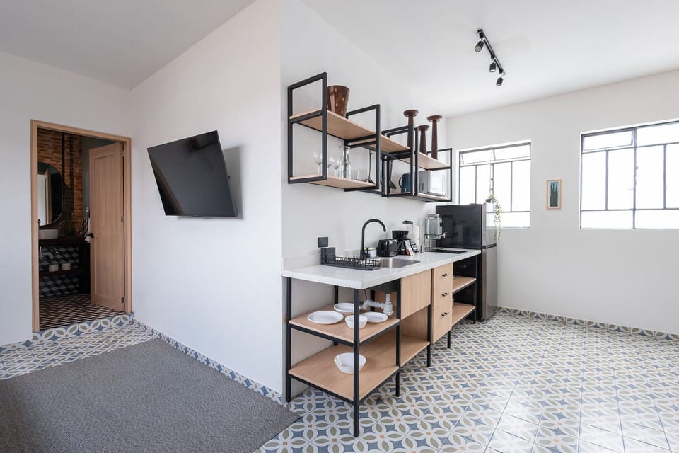 Kitchen or kitchenette
