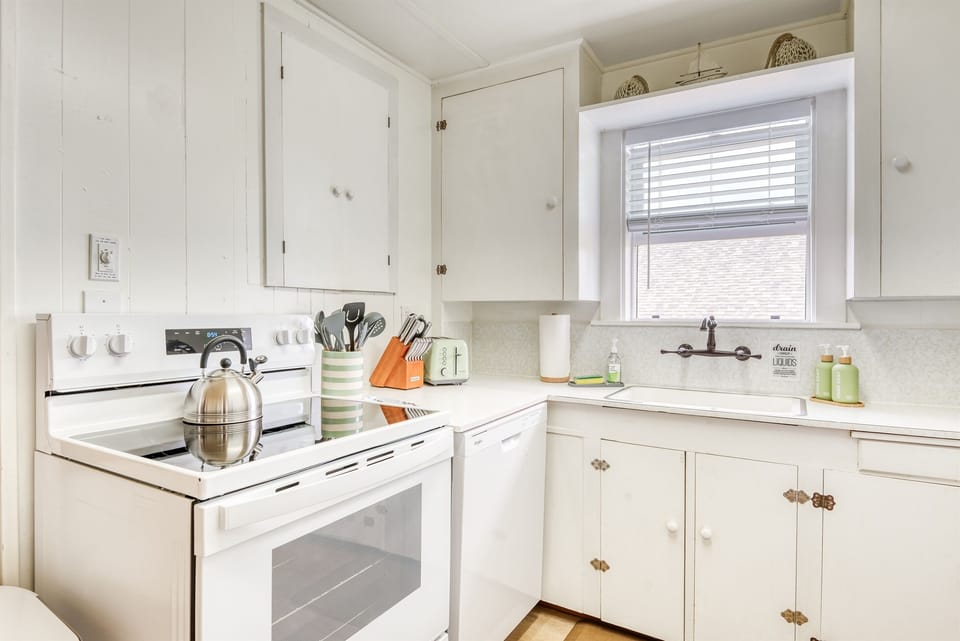 Stove and Dishwasher