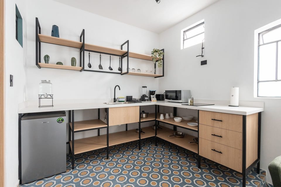 Kitchen or kitchenette