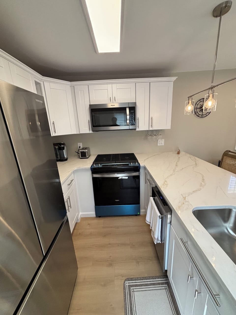 Kitchen - Full appliances