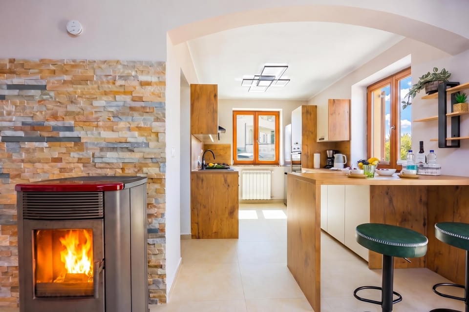 Family Apartment, 2 Bedrooms, Balcony (Double D Modern Family Apartment near) | Private kitchen