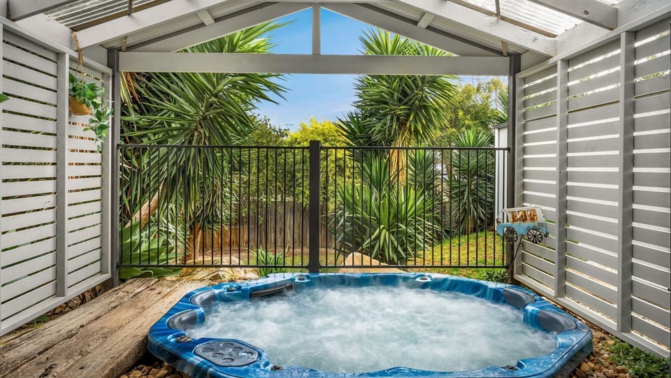 10-seater amazing spa