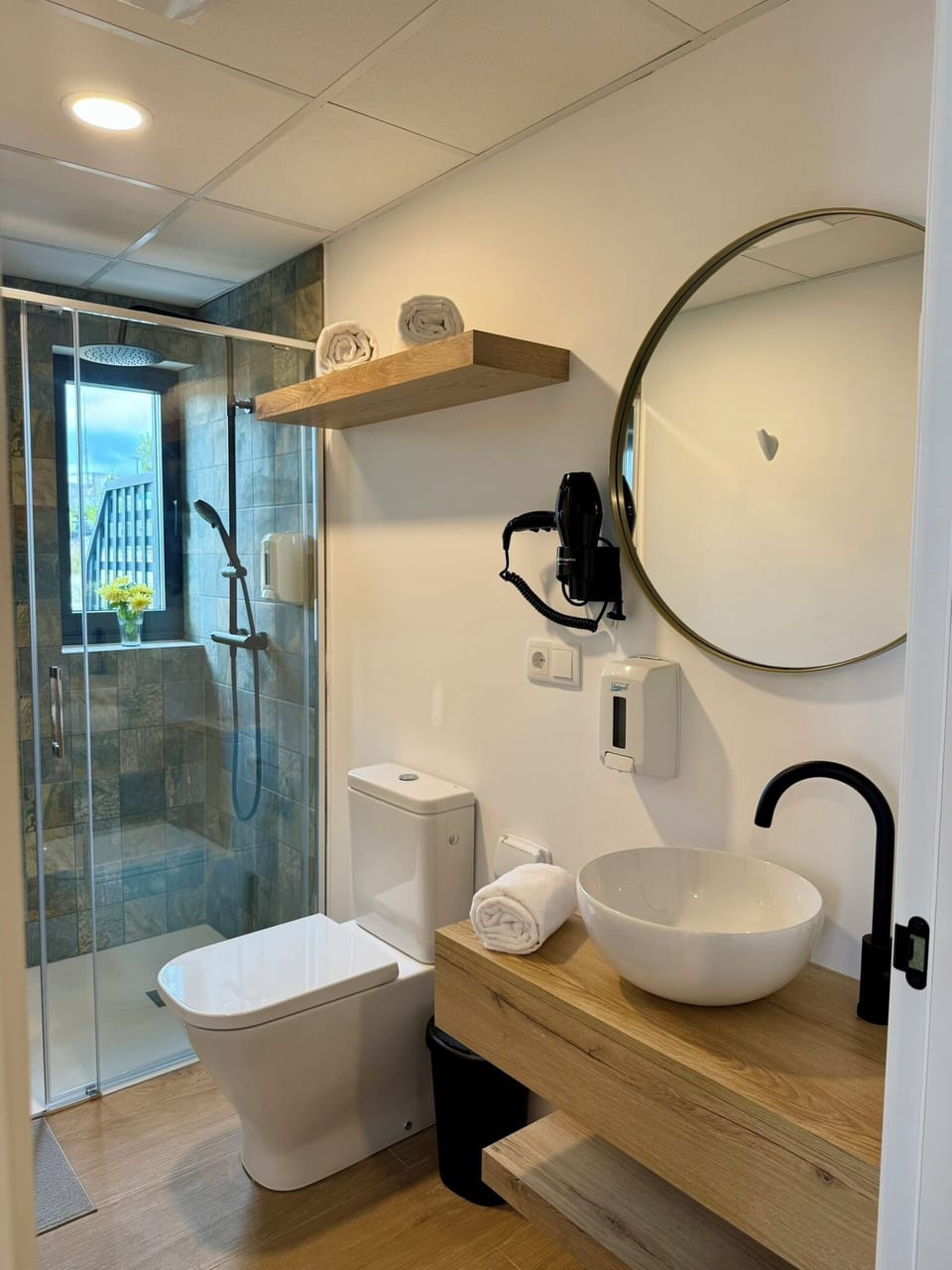 Luxury Singular Pensión Estudios Blue Hotel in Galicia