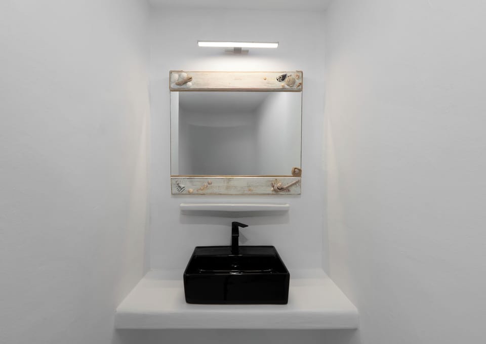 Villa 8 with Private Pool | 97m2 | Bathroom | Hair dryer, towels, toilet paper
