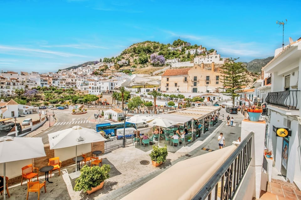 Enjoy the picturesque views of the charming village and the Sierra Almijara.