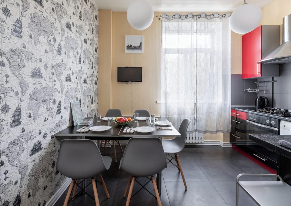 Comfort Apartment, City View | Private kitchen | Full-size fridge, microwave, oven, stovetop