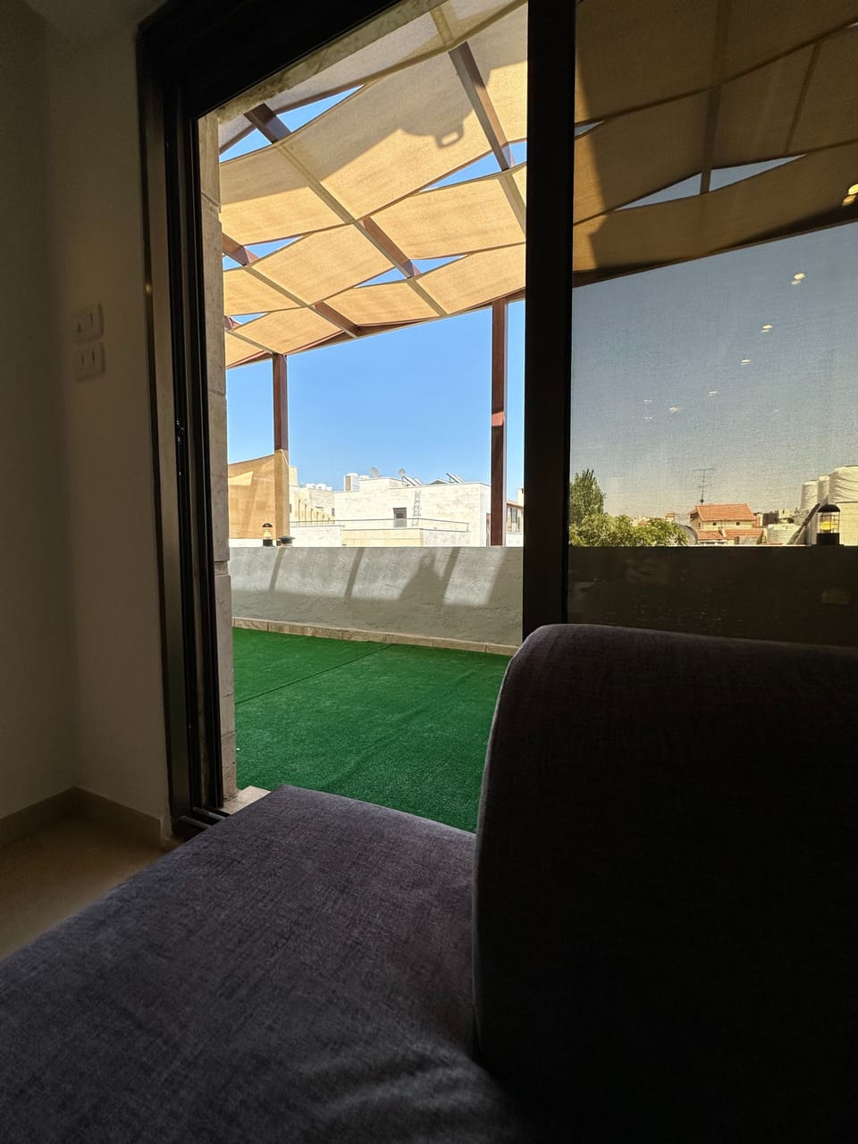 Apartment, 1 Bedroom, Accessible, Smoking | Living room