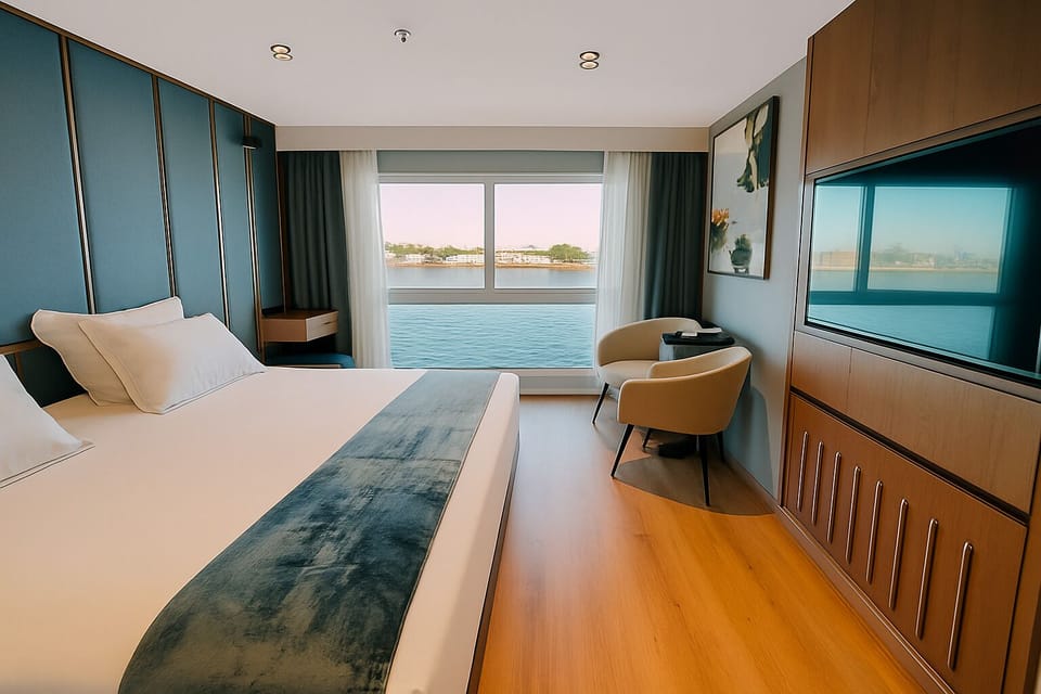 In-room safe, blackout drapes, soundproofing