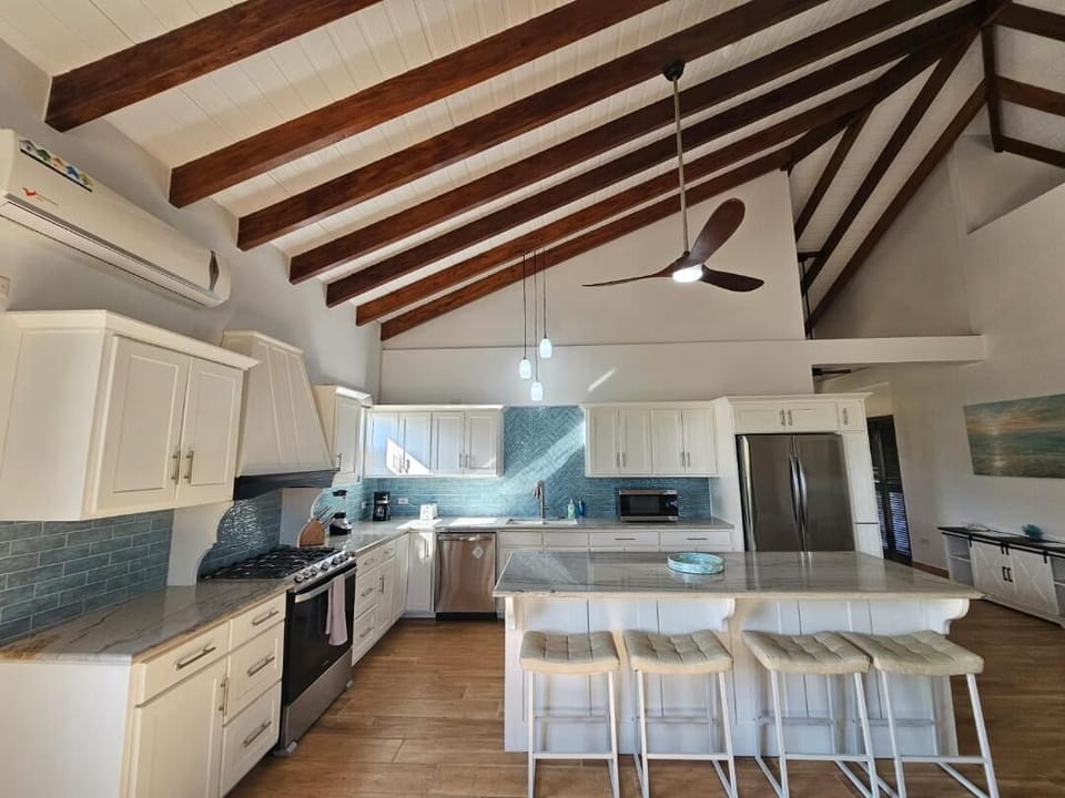 Kitchen with Island