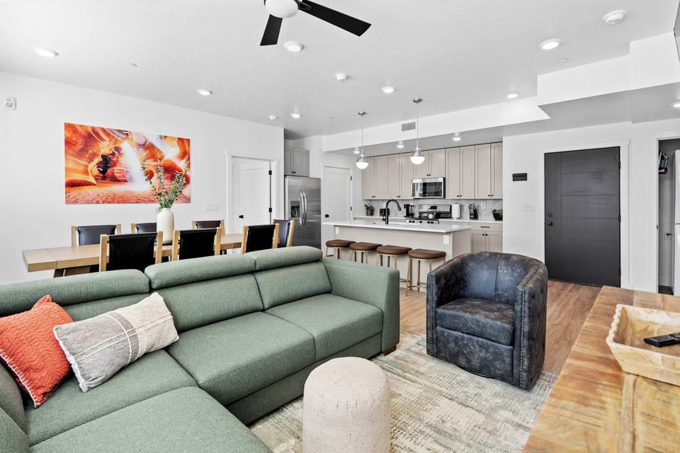 Condo, Multiple Beds, Kitchen (Easy Escape) | Living area | 42-inch flat-screen TV with digital channels