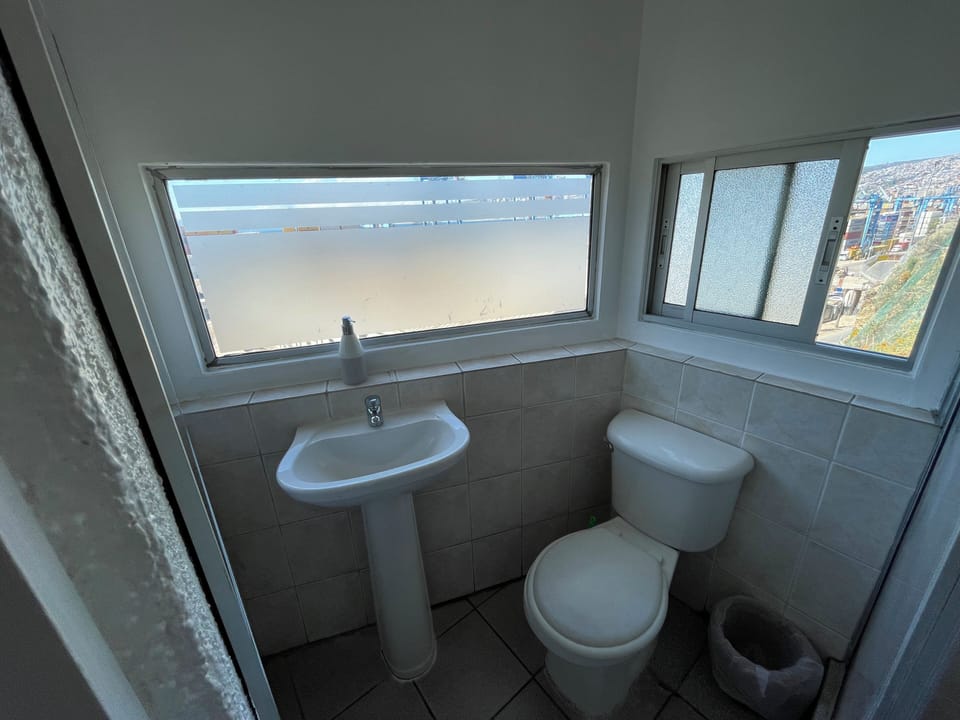 Deluxe Double Room, Harbor View | Bathroom