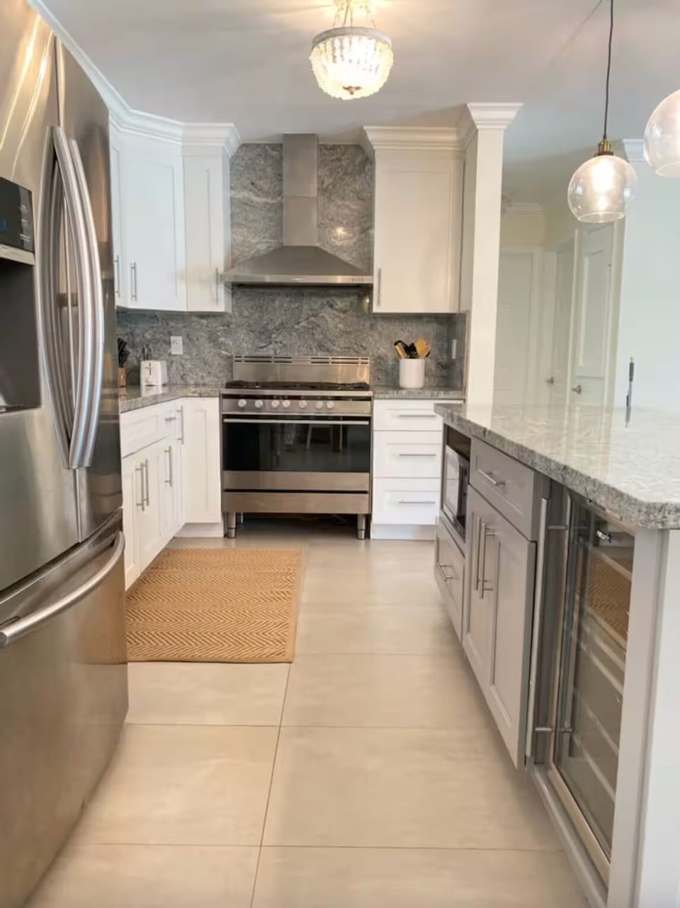 full kitchen