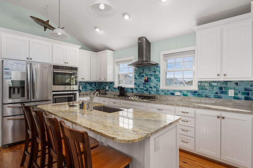 DK205: The Ranch | TL Kitchen - Island Seating for 4